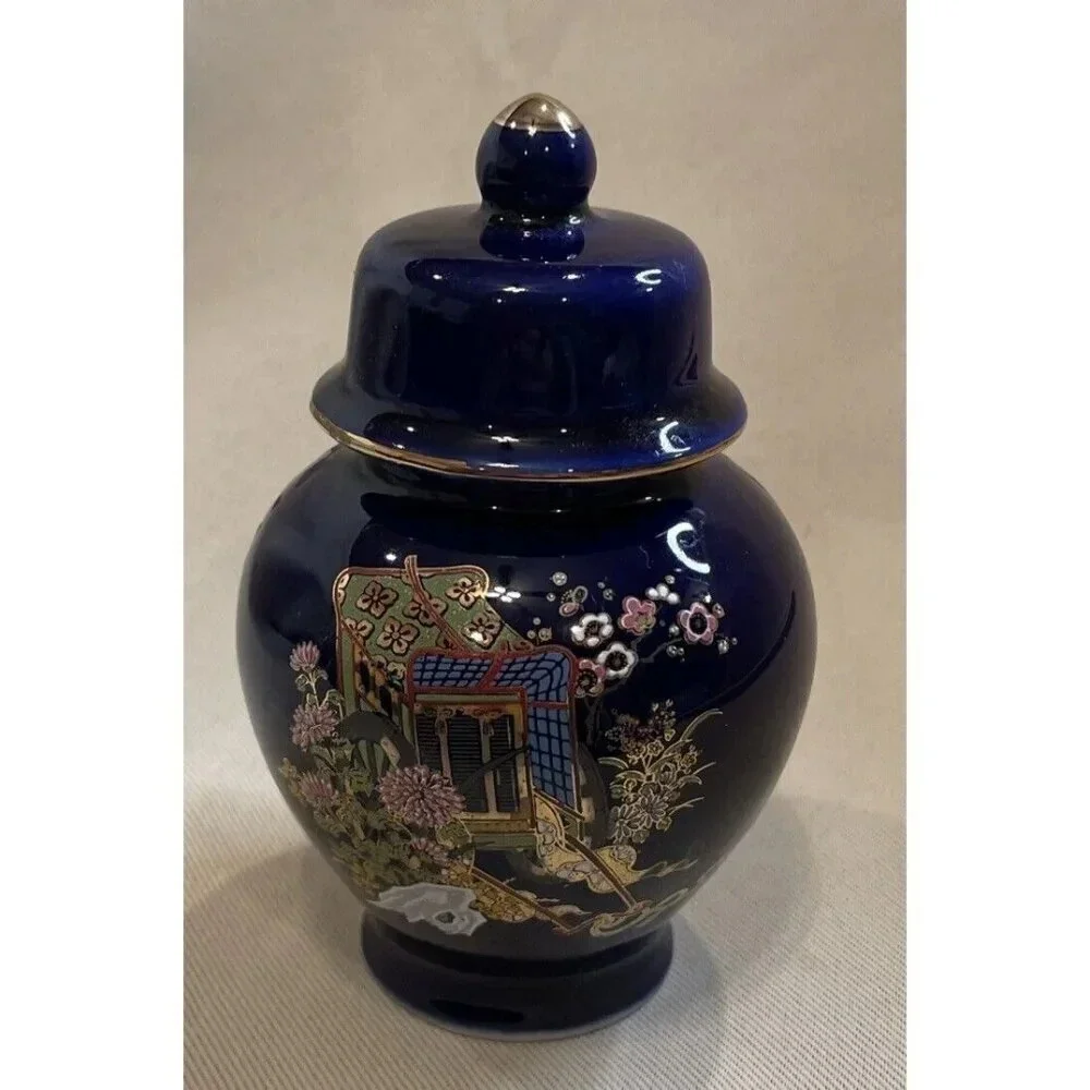Japanese Porcelain Cobalt Blue Floral Design Lidded‎ Ginger Spice Jar Vintage 4”
